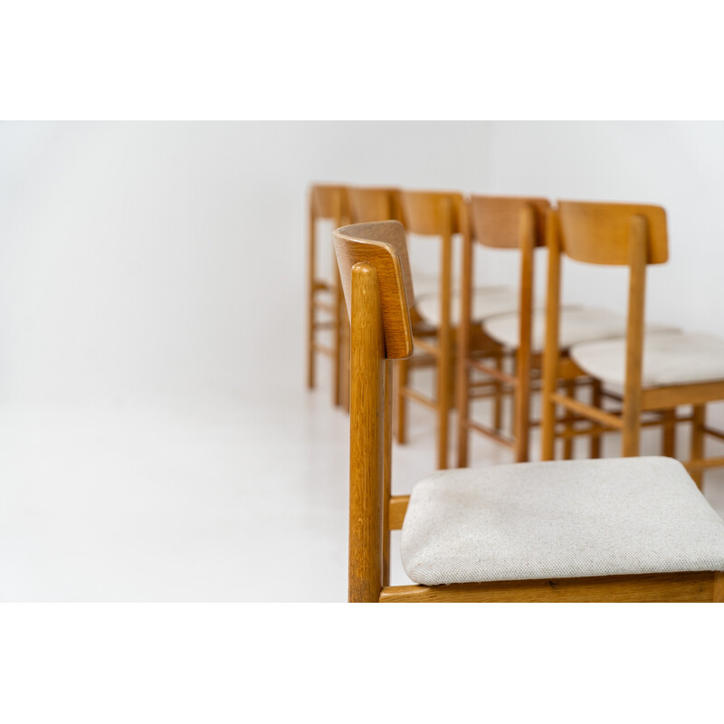 Set of 6 vintage dining chairs model 250 in solid oak and beige fabric for Farstrup, Denmark 1956