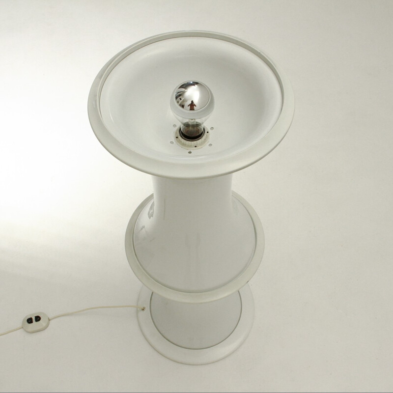 Lampadaire blanc en verre et en métal d'Enrico Tronconi pour Vistosi - 1970