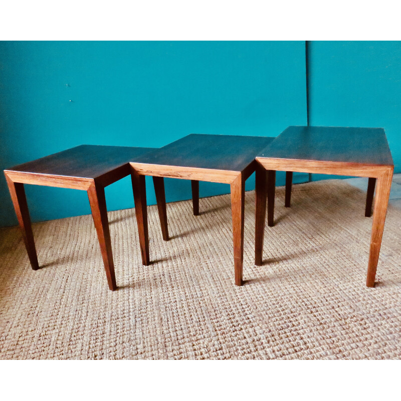 Conjunto de 3 mesas de apoio vintage em pau-rosa de Séverin Hansen para Haslev Møbelsnedkeri, Dinamarca 1965