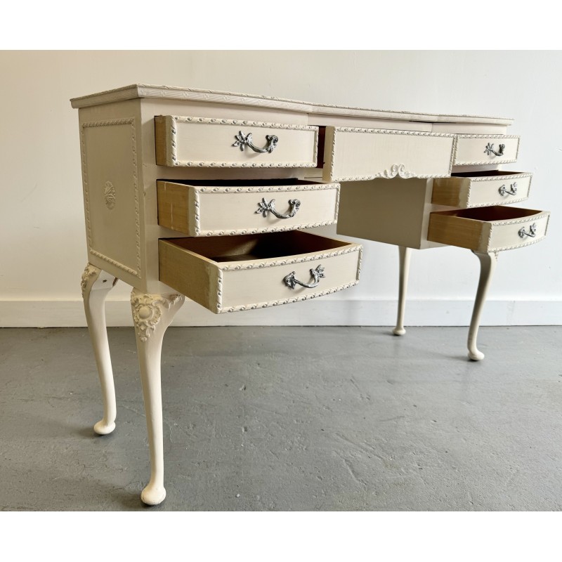 Vintage dressing table with 7 drawers