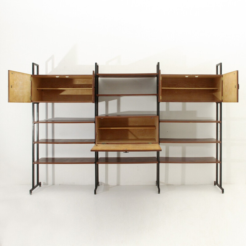 Italian wall unit with metal uprights - 1960s