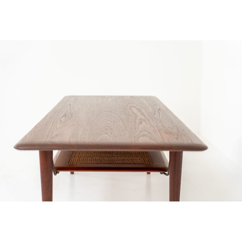 Vintage model FD-516 coffee table in solid teak by Peter Hvidt and Orla Mølgaard for France and Søn, Denmark 1960
