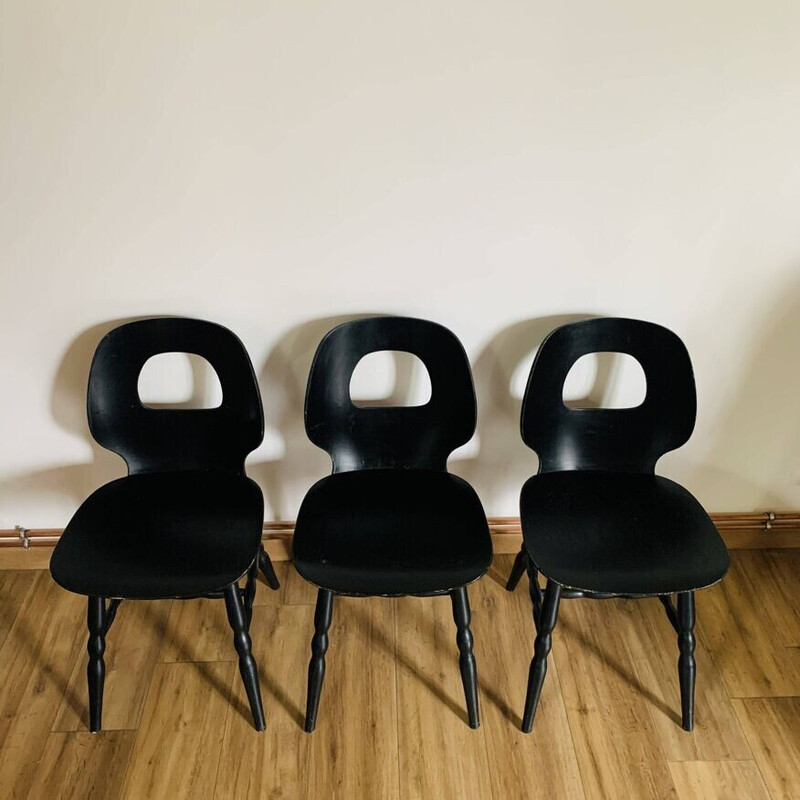 Set of 3 vintage eye chairs in thermoformed solid beech by Baumann