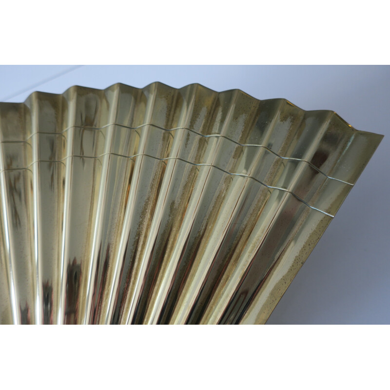 Golden brass fan-shaped wall lamp - 1970s