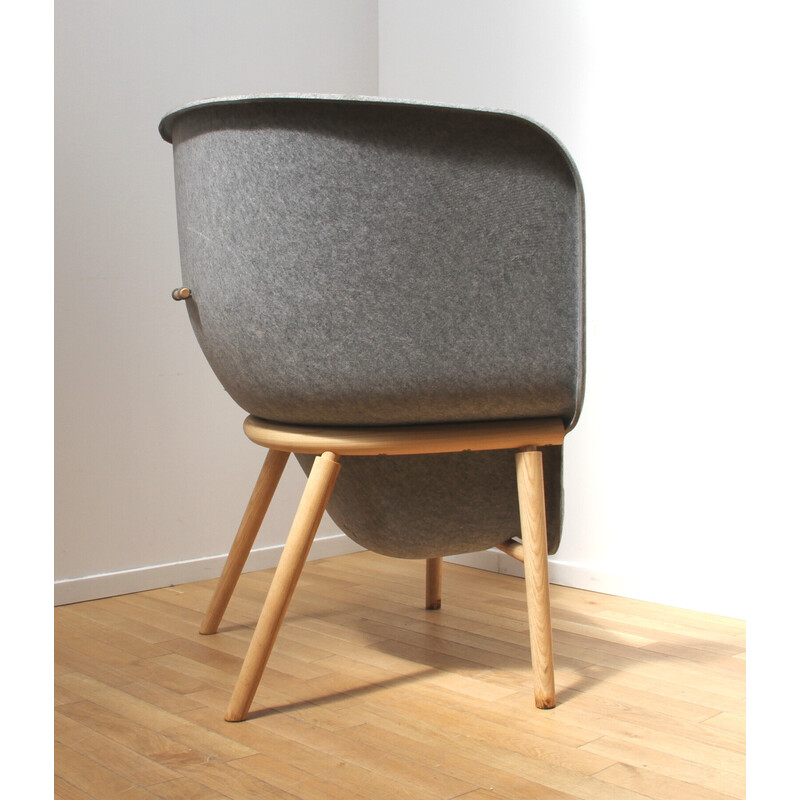 Cadeira Vintage Pod em madeira clara manchada e tecido para Devorm