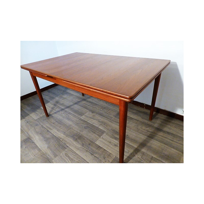 Scandinavian "Bjarni" dining table by Nils Johnsson for Troeds - 1960s