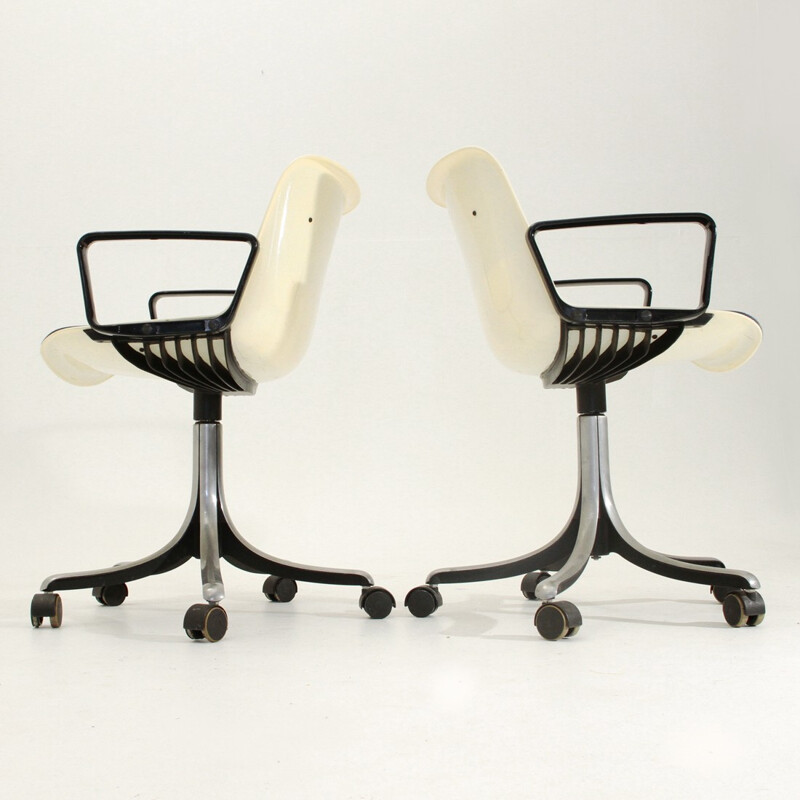 Pair of Modus office chairs by Centro Progetti Tecno for Tecno - 1970s