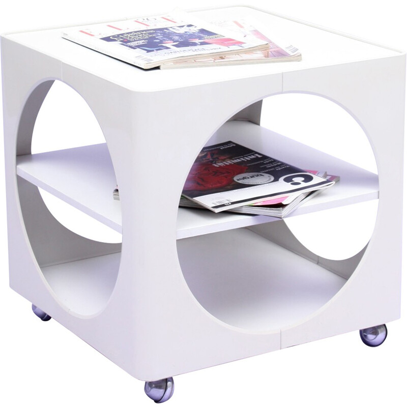 White cubical coffee table in plastics - 1970s