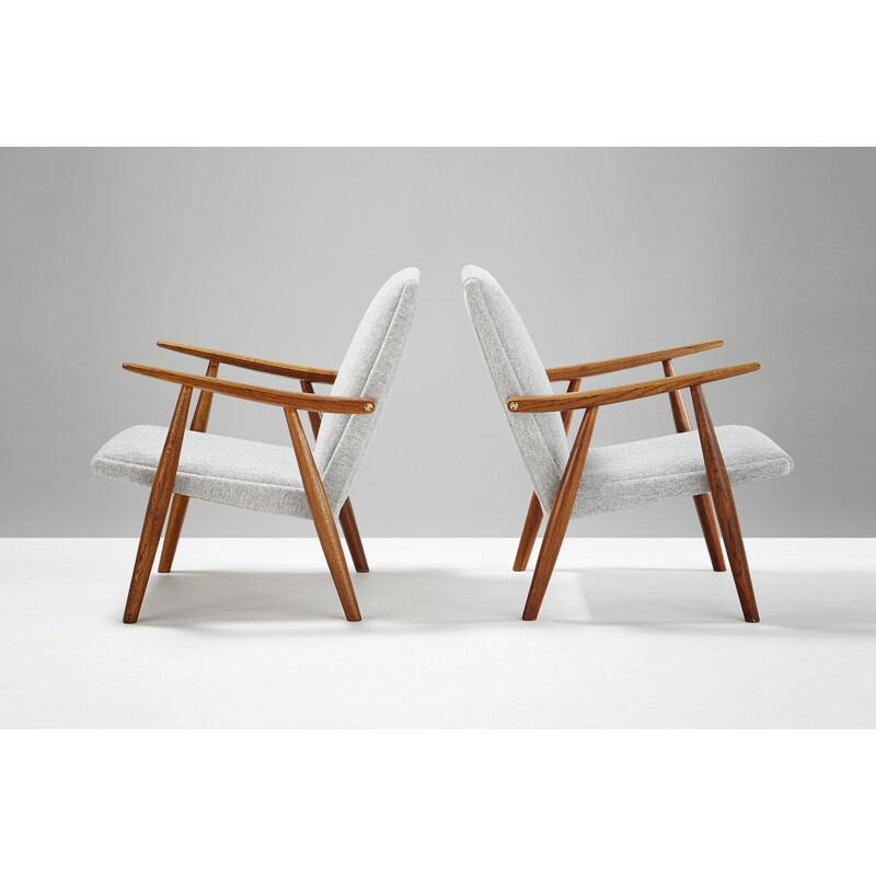 Pair of GE-260 Lounge Chairs by Hans J. Wegner for Getama - 1950s