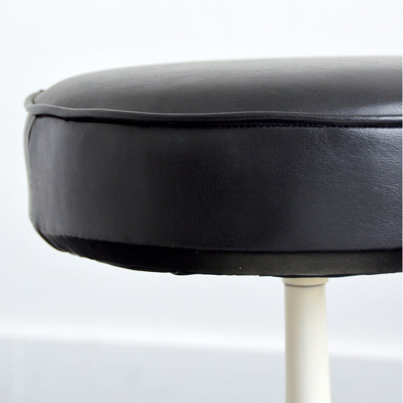 Vintage stool in cast aluminum and brown leather, 1970