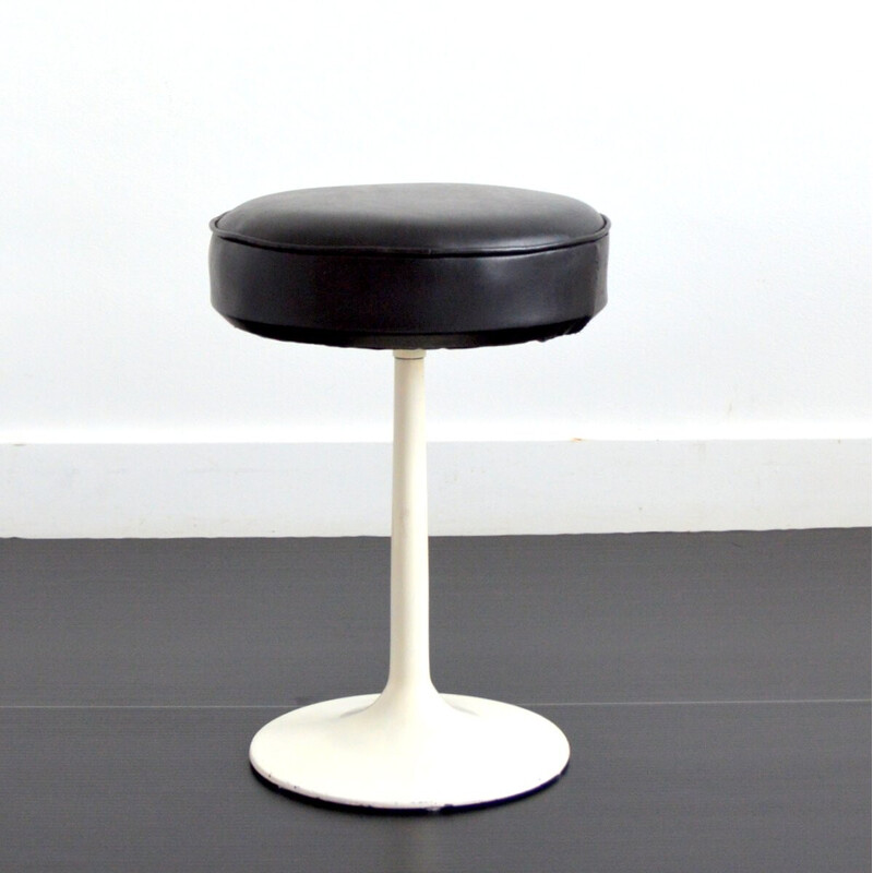 Vintage stool in cast aluminum and brown leather, 1970