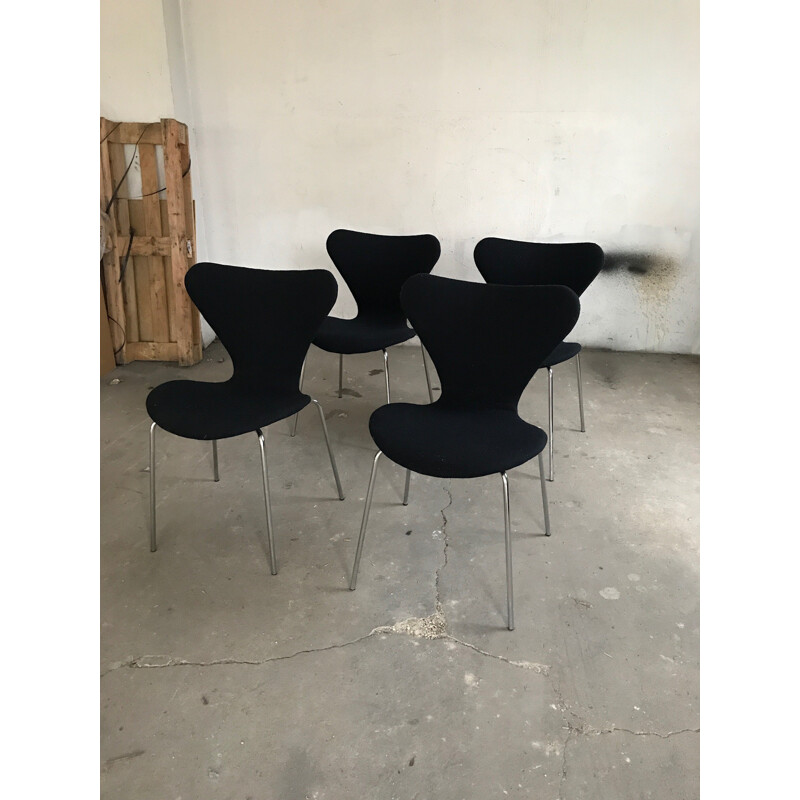 Ensemble de 4 chaises Série 7 par Anne Jacobsen - 1970