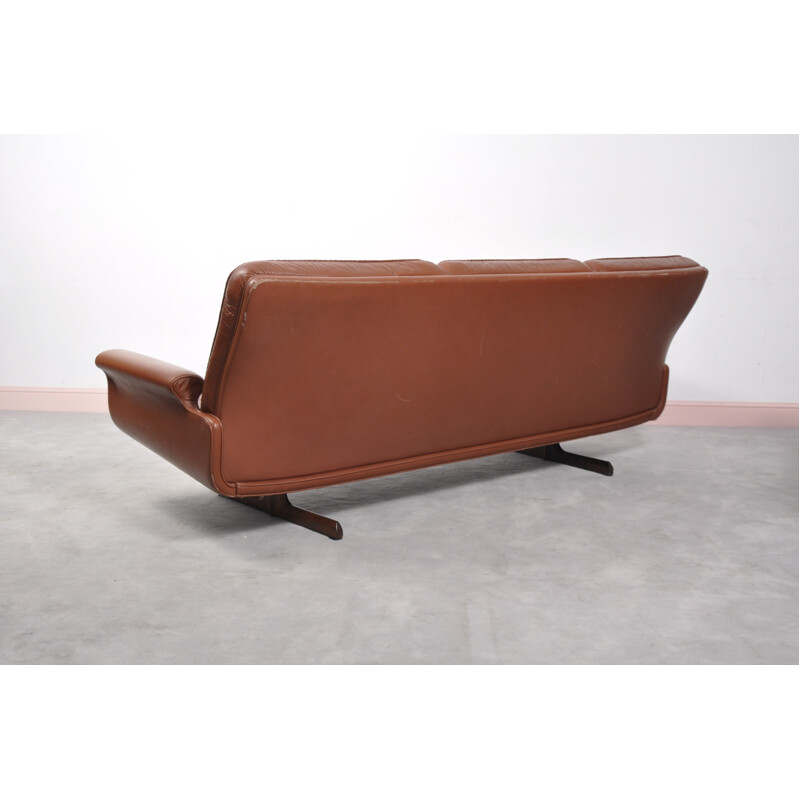3 seaters leather sofa with shaker rosewood legs - 1960s