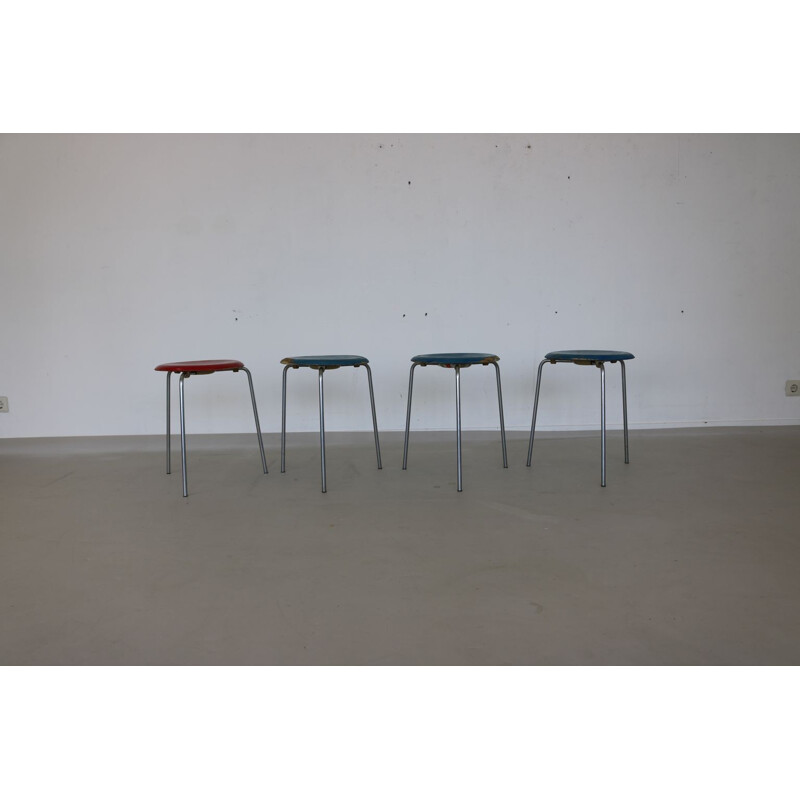Set of 4 three legged stools by Arne Jacobsen for Fritz Hansen - 1960s
