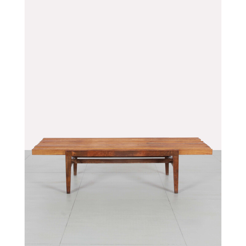 Table basse en bois avec lattes tchèques de Frantisek Mezulanik - 1960