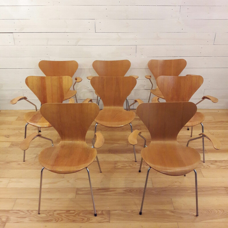 Set of 8 chairs by Arne Jacobsen, model 3207 in beech for Fritz Hansen - 1990s