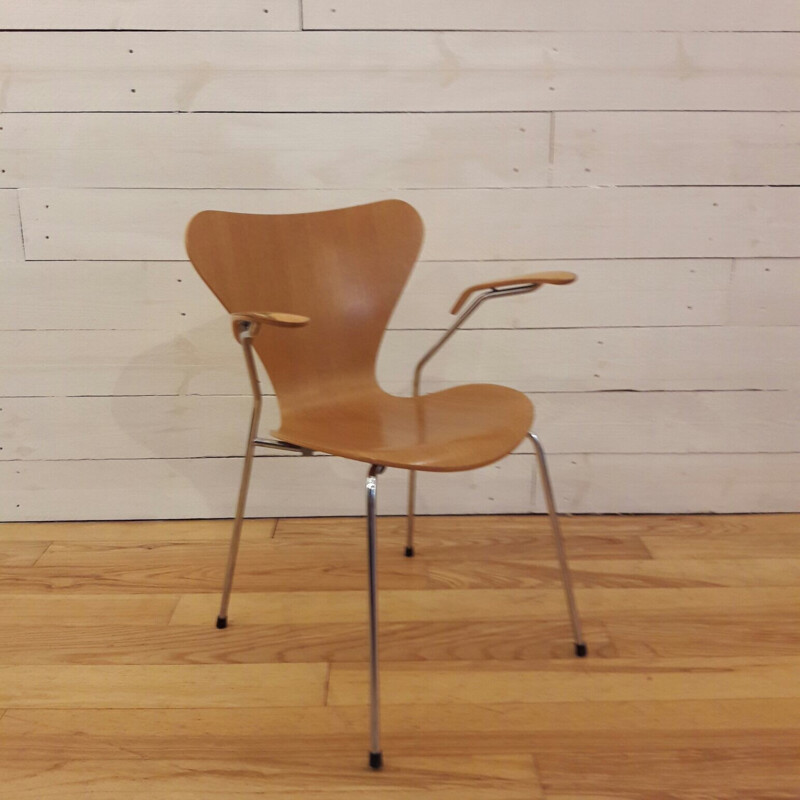 Set of 8 chairs by Arne Jacobsen, model 3207 in beech for Fritz Hansen - 1990s