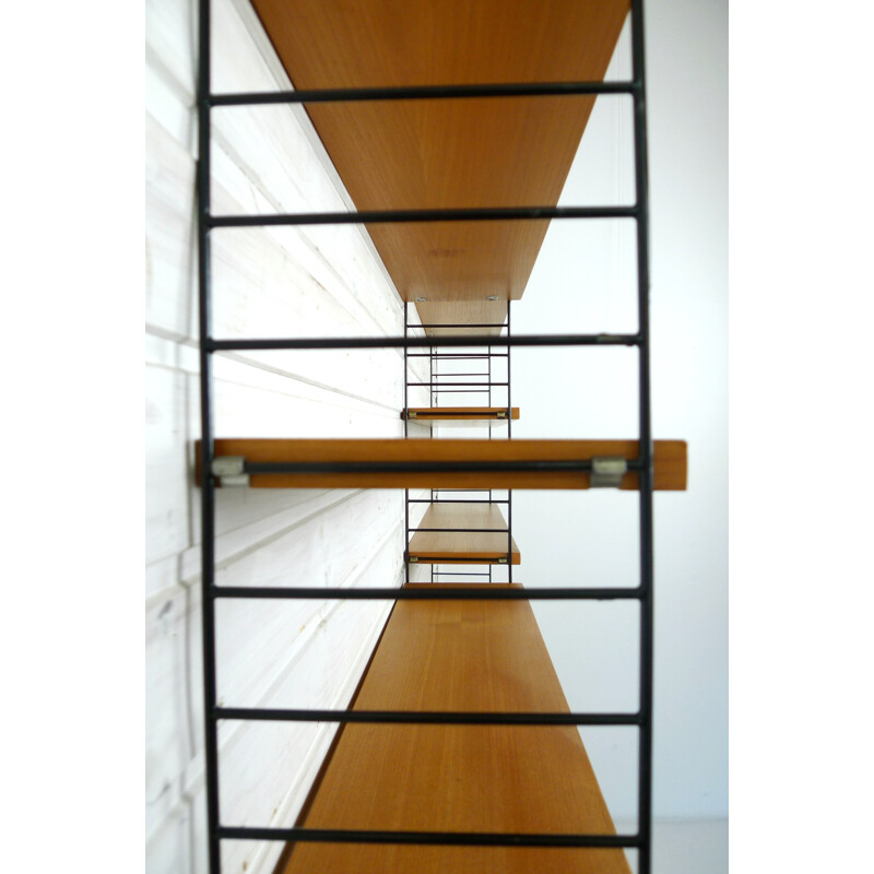 Ash Wall Shelving System with 10 shelves by Nisse Strinning String Design AB - 1960s