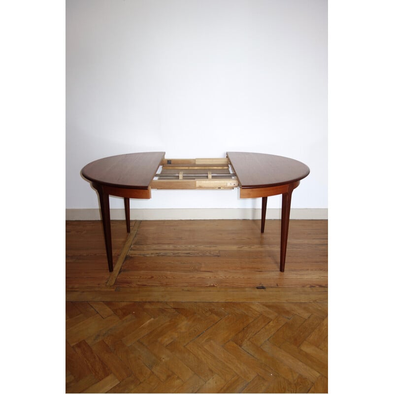 Mid century dining table in teak - 1960s