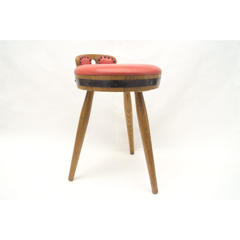 Ensemble de 4 tabourets en bois tripodes rouge - 1960