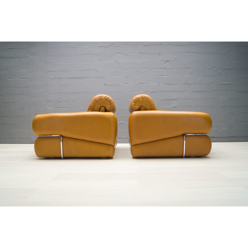 Lot de 2 fauteuils en cuir orange et en chrome - 1960