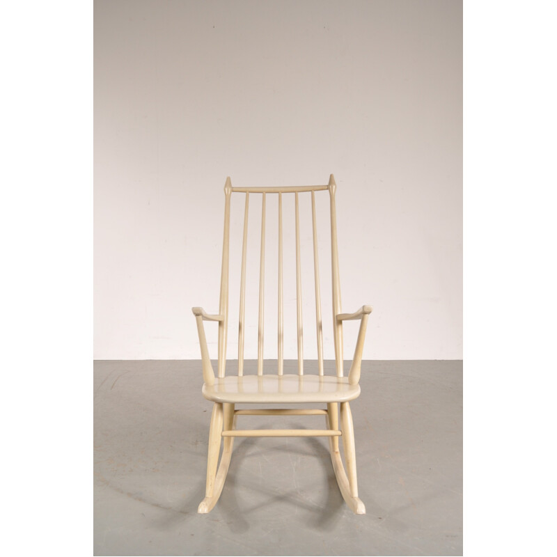 White wood scandinavinan Nesto rocking chair - 1950s