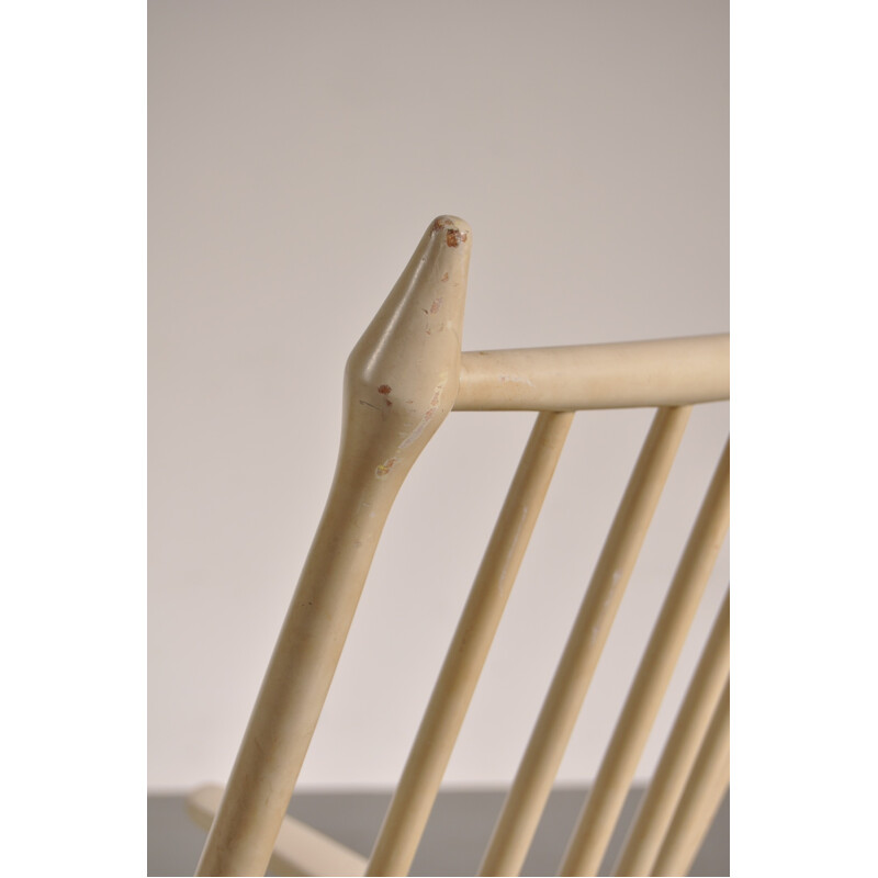 White wood scandinavinan Nesto rocking chair - 1950s