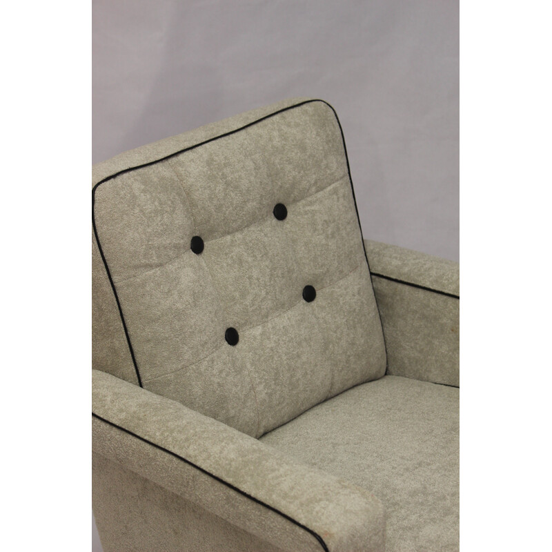 Mid century beige armchair with metal feet - 1970s