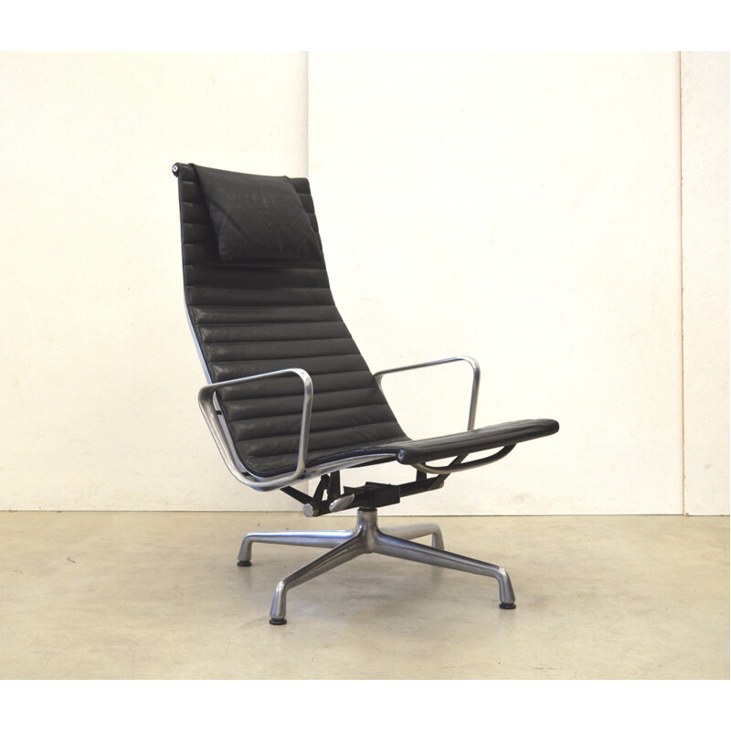 EA124 lounge armchair by Charles & Ray Eames for Herman Miller -1970s