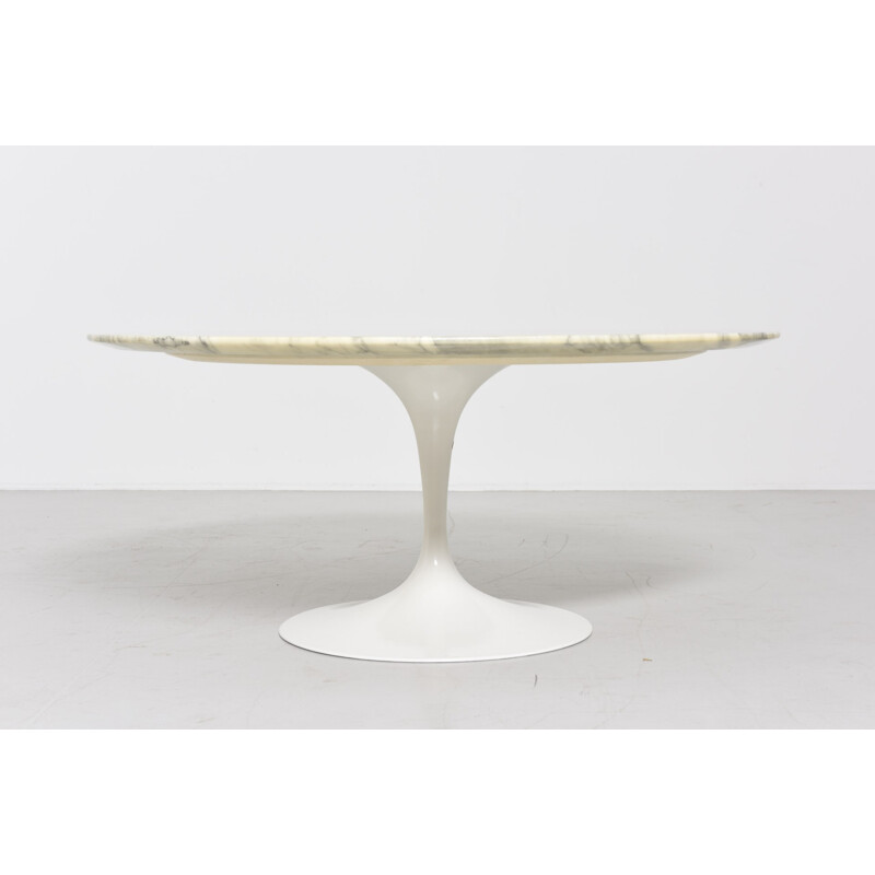 Coffee table by Eero Saarinen produced by Knoll International - 1950s