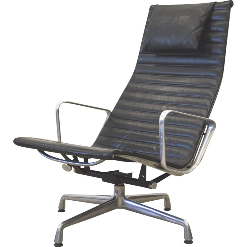 Fauteuil lounge EA124 de Charles et Ray Eames pour Herman Miller - 1970