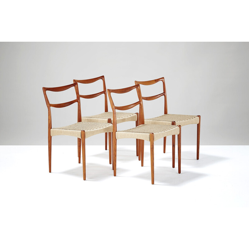 Set of 4 mid century teak dining chairs  - 1950s