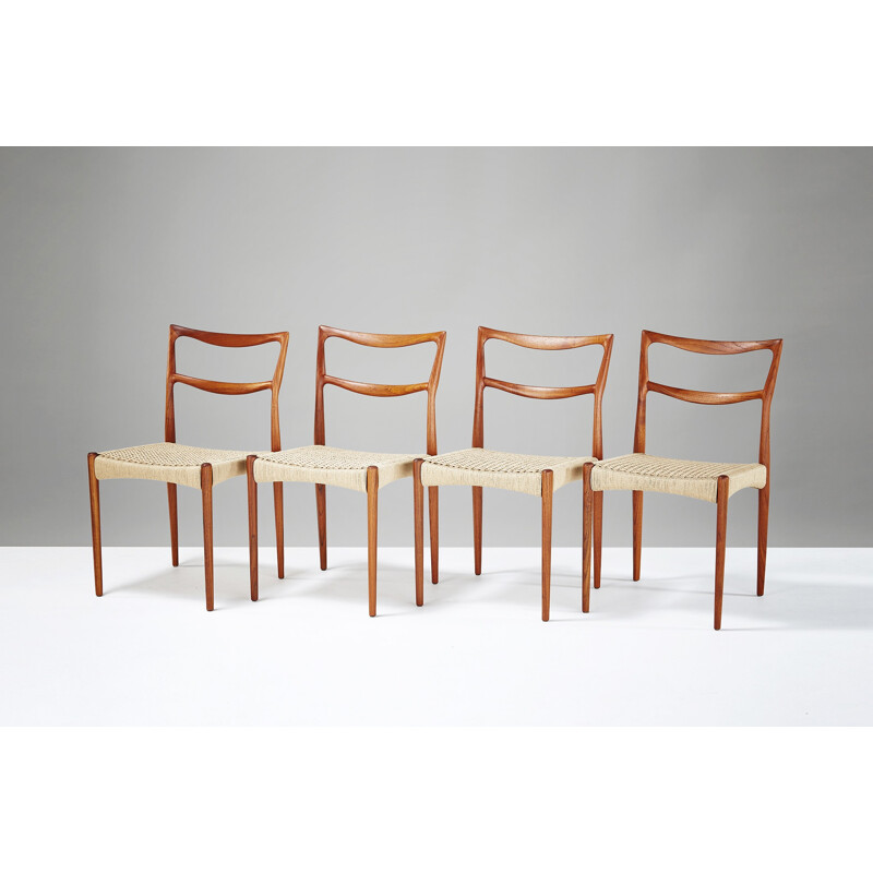 Ensemble de 4 chaises à repas en teck par Johannes Andersen - 1950