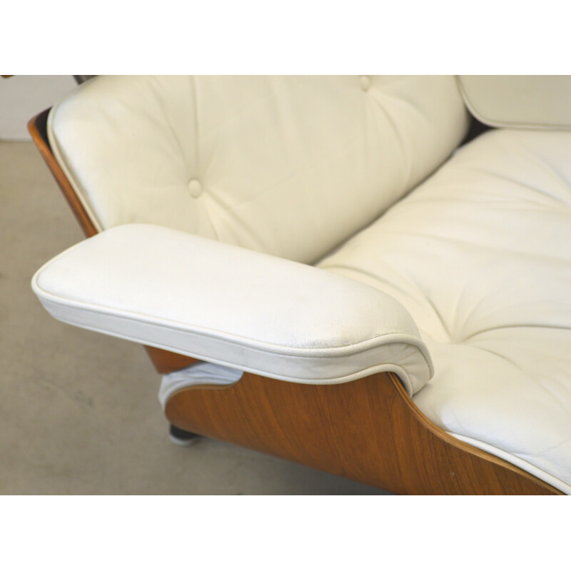 White leather lounge chair by Eames for Herman Miller - 1970s