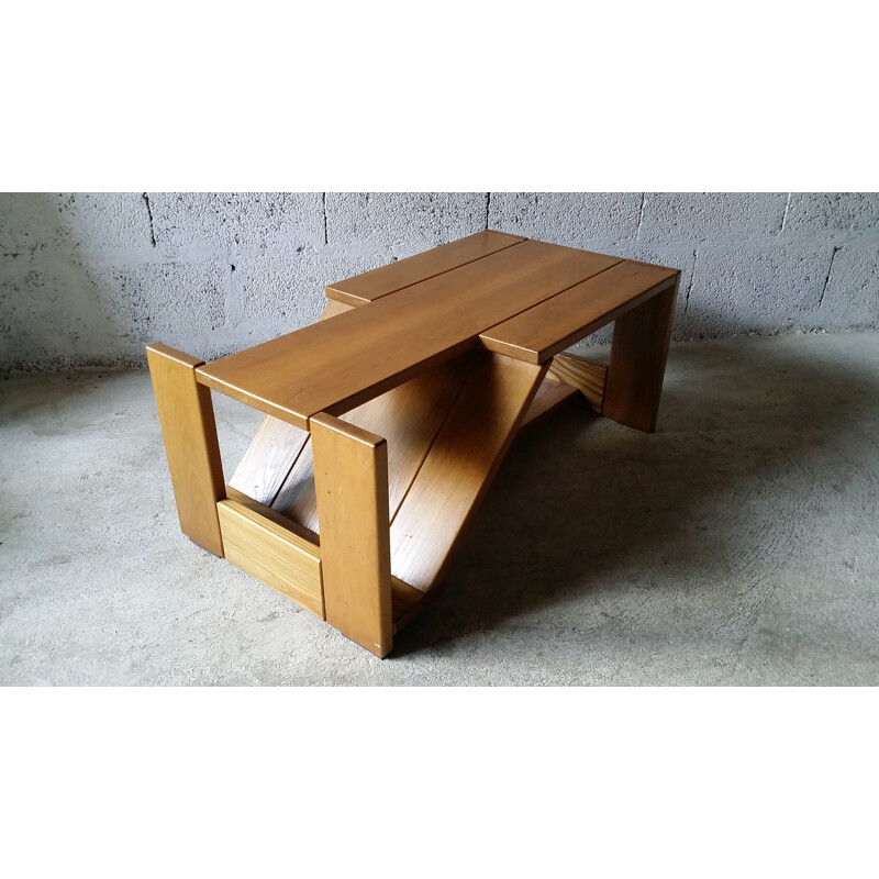 Asymetric elm coffee table by Regain - 1980s