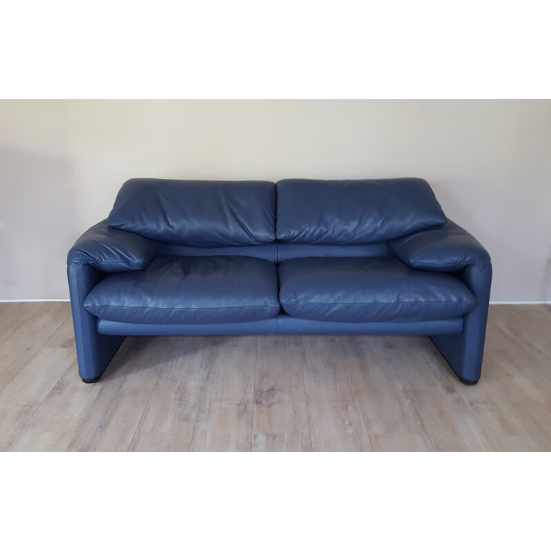 Maralunga 2-seater blue sofa in leather by Vico Magistretti for Cassina - 1970s