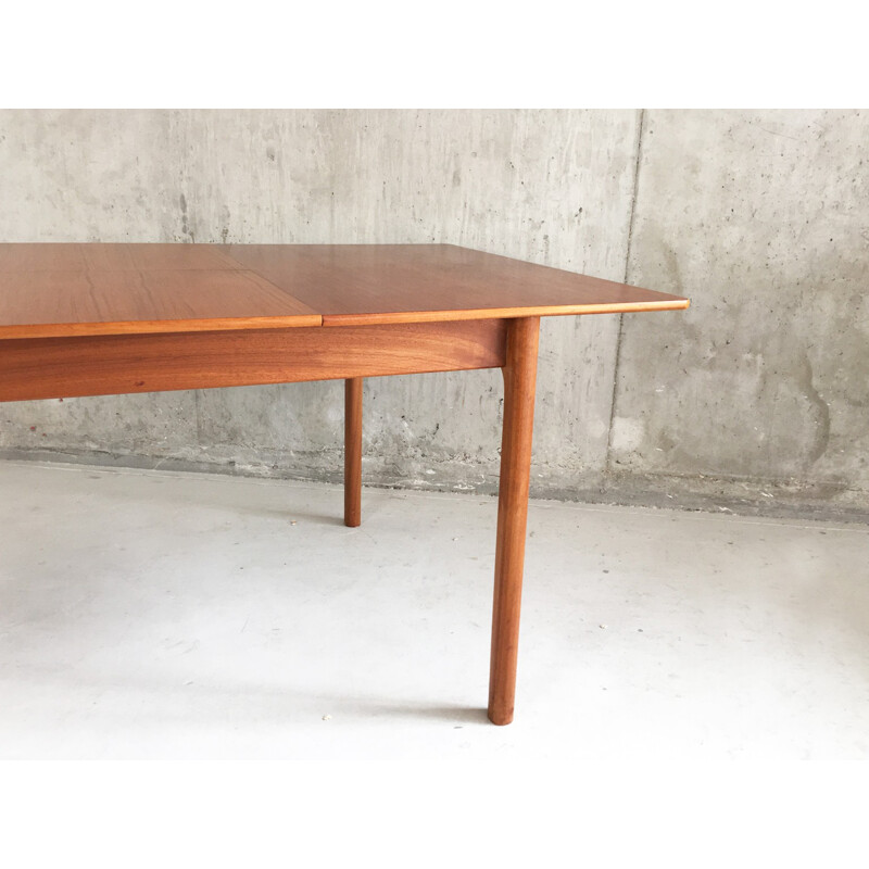 Mid century A.H. McIntosh of Kirkaldy expandable dining table - 1960s