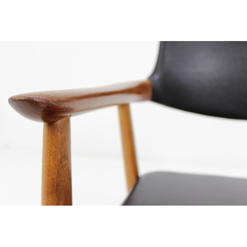 Fauteuil vintage en teck et cuir par Erik Kirkegaard - 1960