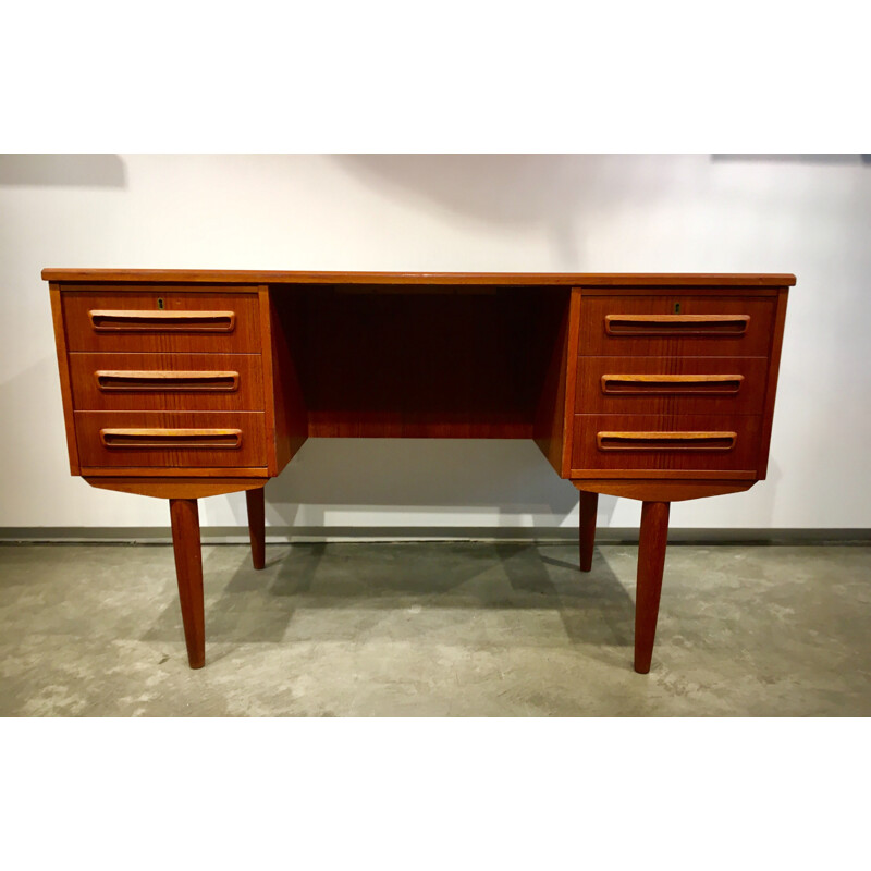 Danish teak desk with 6 drawers - 1960s