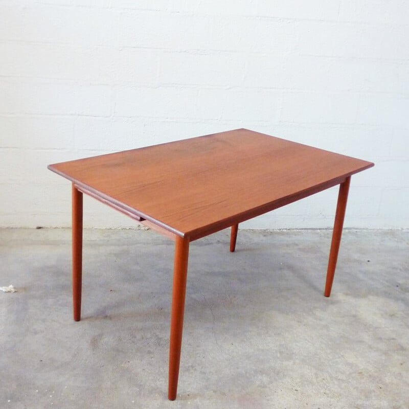 Teak expandable dining table - 1960s