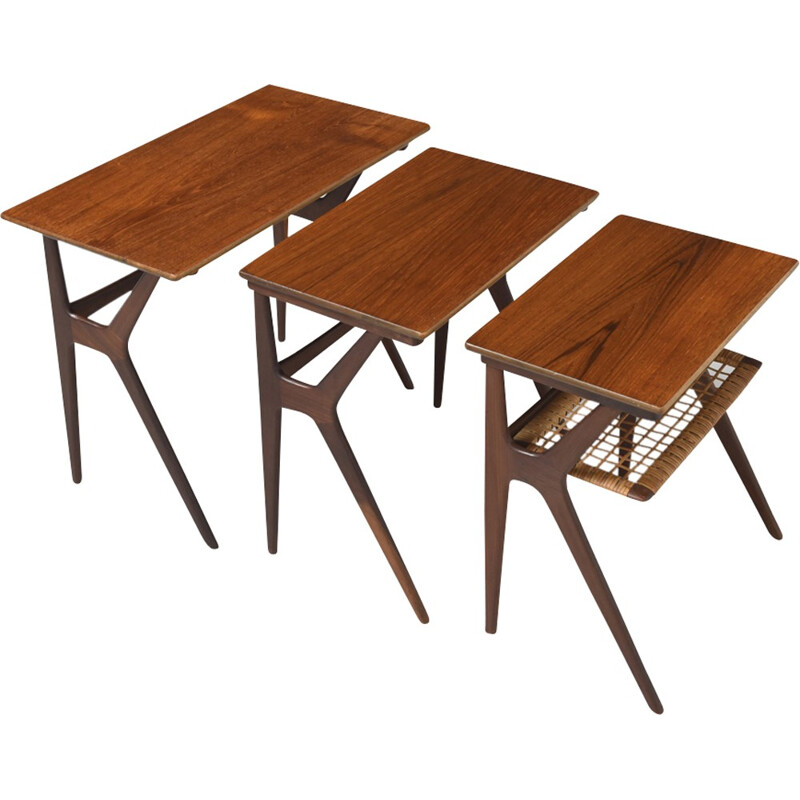 Ensemble de 3 tables gigones en teck et rotin de Johannes Andersen - 1960