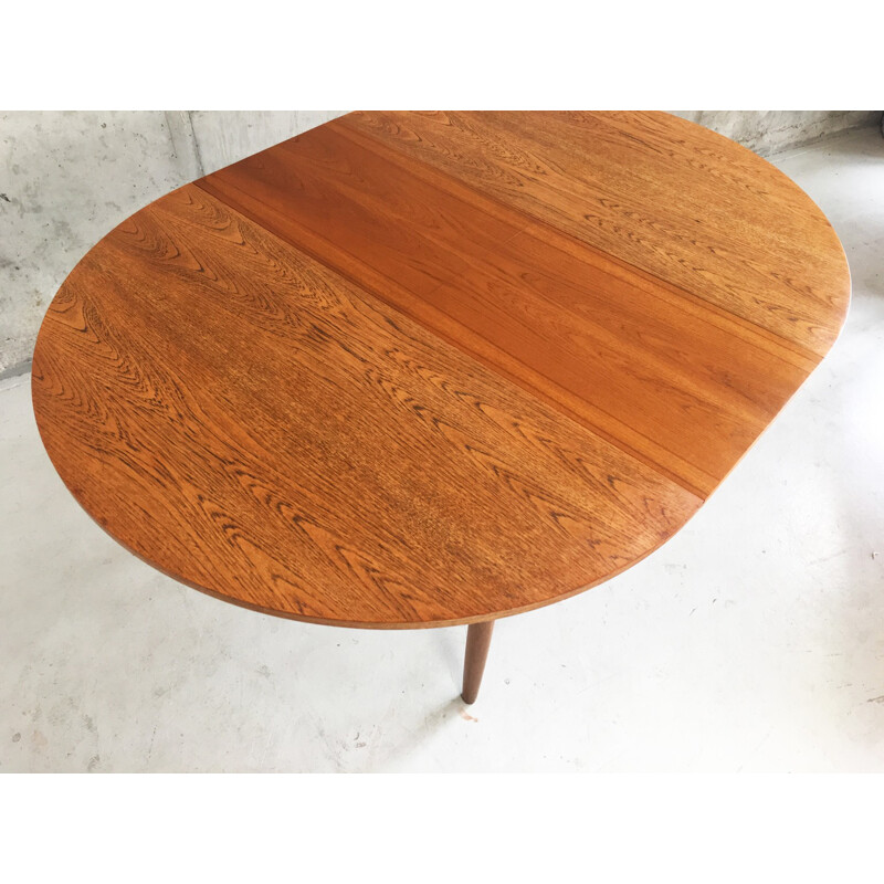 G-Plan mid century expandable teak dining table - 1960s