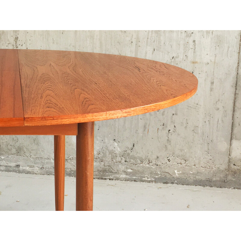 G-Plan mid century expandable teak dining table - 1960s