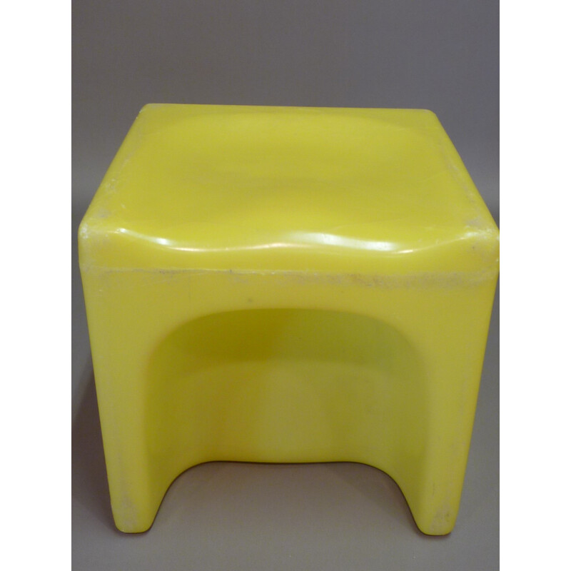 Children's stool in yellow plastic - 1970s