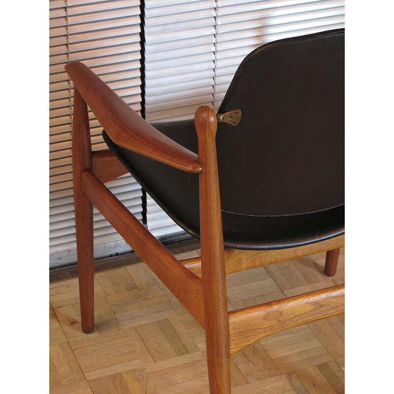 Fauteuil en teck et cuir modèle 204 d'Arne Vodder - 1950