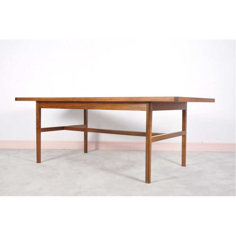 Mid-century dining table in walnut by Jens Risom for William Latchford & Sons - 1960s