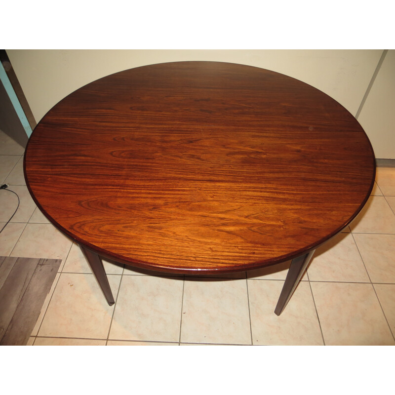 Danish rosewood extendable dining table by Gunni.Omann - 1960s