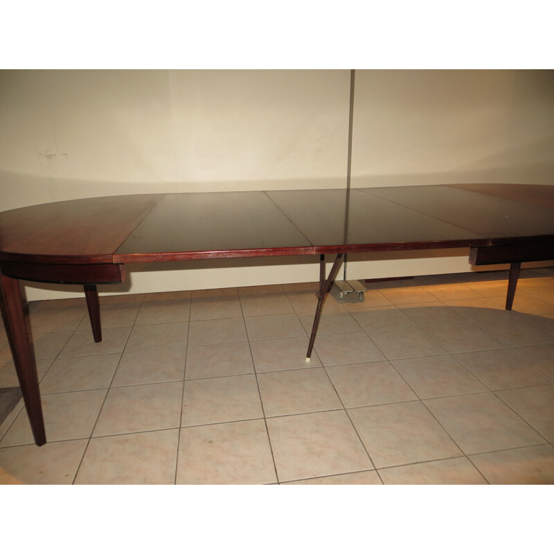 Danish rosewood extendable dining table by Gunni.Omann - 1960s