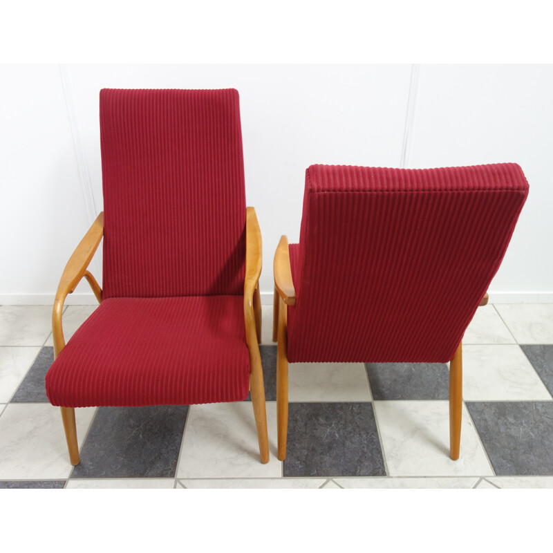 Paire de chaises rouges en hêtre et en tissu modèle "TON" - 1960