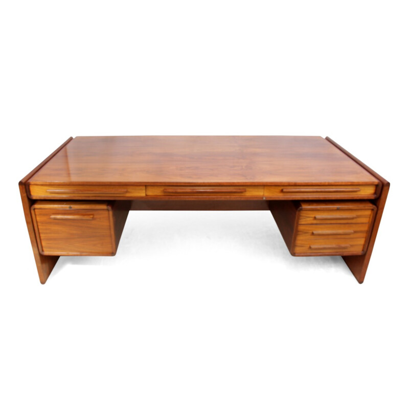 Bureau Skyline marron en palissandre produit par Dyrlund - 1970